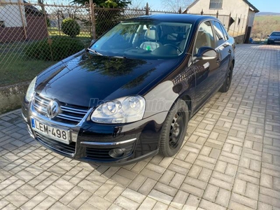 VOLKSWAGEN JETTA V 1.4 TSi Comfortline