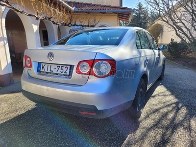 VOLKSWAGEN JETTA V 1.9 PD TDI Comfortline