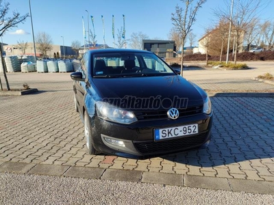 VOLKSWAGEN POLO V 1.2 60 Trendline