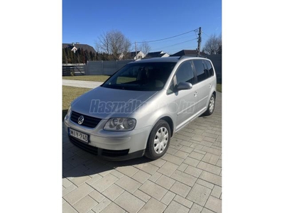 VOLKSWAGEN TOURAN 1.9 PD TDi Conceptline