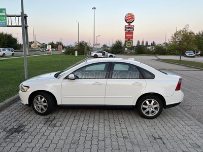 VOLVO S40 2.0 D Summum Hófehér.valós 215.300km.Patika állapotban! Alkalmi vétel!