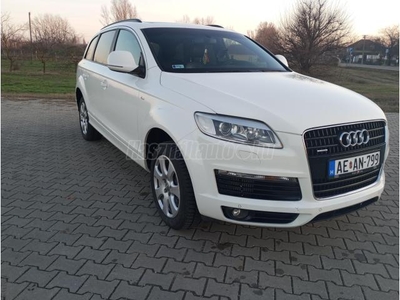 AUDI Q7 3.0 TDI DPF quattro Tiptronic ic S-line