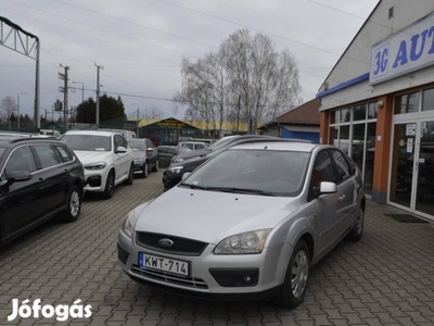 Ford Focus 1.4 Ambiente Friss Műszaki !