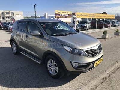 KIA SPORTAGE 1.7 CRDi EX Moi! Megkímélt! Végig vezetett szervízkönyv!