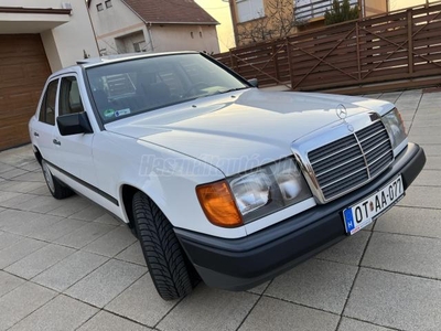 MERCEDES-BENZ W 124 200 E 152.976KM!!Napfénytető!!Kitűnő állapotban!!