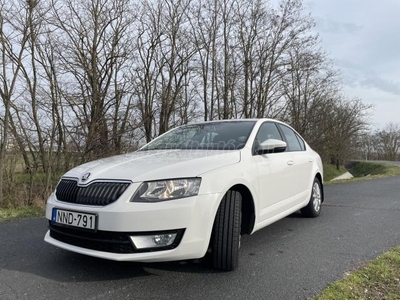 SKODA OCTAVIA 1.6 CR TDI Ambition