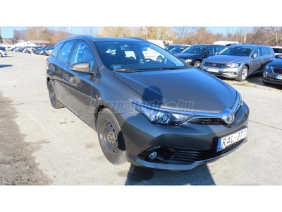 TOYOTA AURIS Touring Sports 1.6 Selection 149Ekm!Magyar.vez.szervízkönyv!