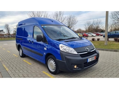 TOYOTA PROACE 2.0 D Glass Van Luna L2H2 84000km Garantált Km Le informálható!!!!