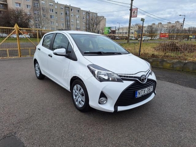 TOYOTA YARIS 1.0 Live MO- i 2 ÉV GYÁRI GARANCIA 109500 KM ELSŐ TULAJTÓL