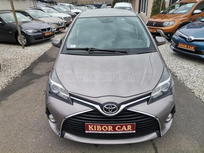 TOYOTA YARIS 1.33 Trend M.o.-i! 1.TULAJ! KLÍMA! TOLATÓKAMERA! 6 SEBESSÉGES! ÉRITŐKIJELZŐ!