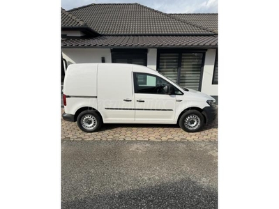 VOLKSWAGEN CADDY 2.0 TDI SCR BMT HŰTŐS