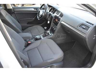 VOLKSWAGEN GOLF VII Variant 1.6 TDI BMT SCR Comfortline