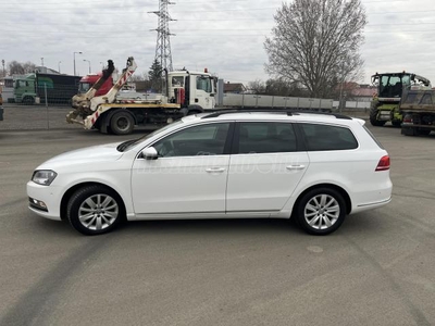 VOLKSWAGEN PASSAT Variant 2.0 CR TDI Comfortline BMT NAVI+PANORÁMATETŐ+TOLATÓKAMERA