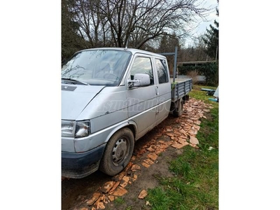 VOLKSWAGEN TRANSPORTER T4 2.4 70L 1F2 F