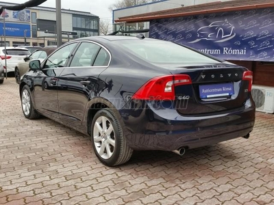 VOLVO S60 2.0 [T3] Momentum MO.-i. 2. Tulaj. Szervizkönyv! FÉLBŐR BELSŐ. XENON. ALUFELNI. KAMERA. TEMPOMAT