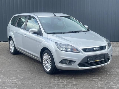 FORD FOCUS 1.8 FFV Titanium Navigáció - Vonóhorog - Friss műszaki