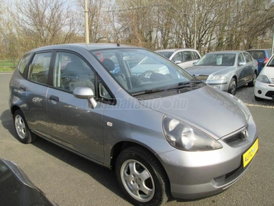 HONDA JAZZ 1.4 LS 209 e km! NÉVRE ÍRVA!