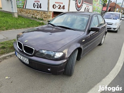 BMW 318i.......