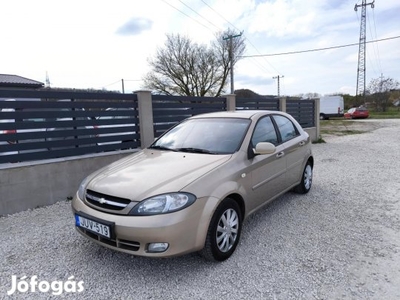 Chevrolet Lacetti 1.4 16V Elite AC 102eKm!! Vég...