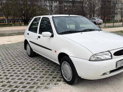 Ford Fiesta 1.25 Fun 32900 km ! Újszerű