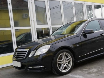 Mercedes-Benz E 200 CDI T Blueefficiency Avantg...