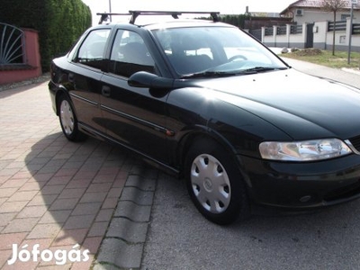 Opel Vectra B 1.6 16V // 189 e. Km // Klima!