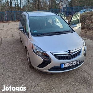 Opel Zafira Tourer 1.4 benzines 7 személyes eladó