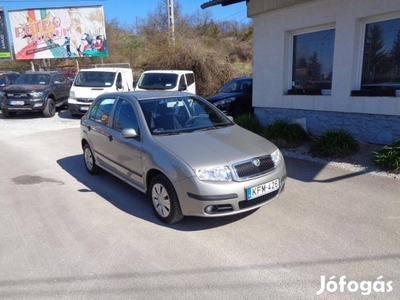 Skoda Fabia 1.2 12V Elegance 75 ekm!! Sérülés m...