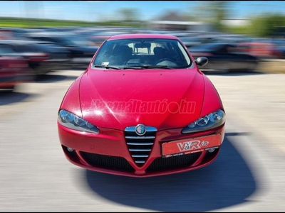 ALFA ROMEO 147 2.0 T. Spark Distinctive