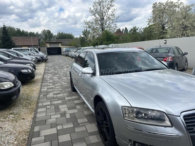 AUDI A8 4.2 V8 quattro Tiptronic ic Lang