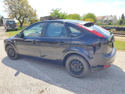 FORD FOCUS 1.4 Ambiente