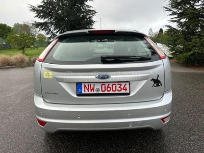 FORD FOCUS 1.6 Titanium /// SPORT KULCSNÉLKÜLI INDITÁS NÉMET AUTÓ KITŰNŐ ÁLLAPOT!