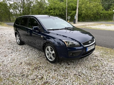 FORD FOCUS 1.6 Titanium Trend. Sport.kivitel vonóhorog