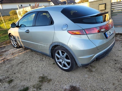 HONDA CIVIC 1.8 Sport