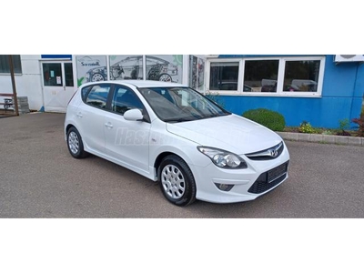 HYUNDAI I30 1.4 DOHC Classic