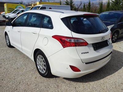 HYUNDAI I30 CW 1.4i Comfort Gyári fényezés.Vezetett szervízkönyv!lLeinformálható előélet!Garantált km futás!