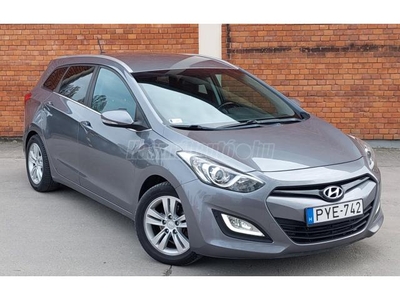 HYUNDAI I30 CW 1.6 CRDi LP Life Navi. Digitális klima. Tempomat