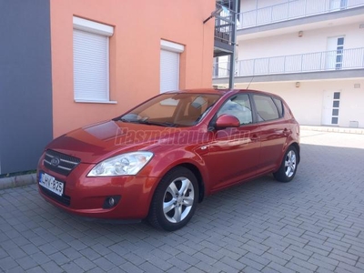 KIA CEE'D 1.4 EX Limited