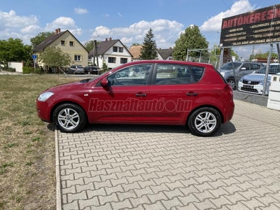 KIA CEE'D 1.6 EX SZERVIZKÖNYV-KLIMA-ÜLÉSFŰTÉS-ALUFELNI-EL.ABLAK