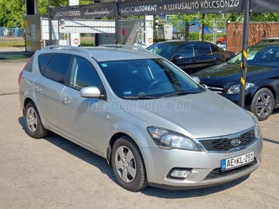 KIA CEE'D SW 1.6 CRDI EX Friss műszaki. sok extra