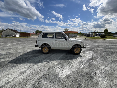 LADA NIVA 21214