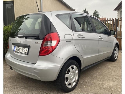 MERCEDES-BENZ A 160 CDI BlueEFFICIENCY Elegance EURO5 ÜLÉSFŰTÉS- TÉLI/NYÁRI GUMI- KEVÉS KM!!!