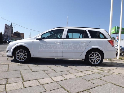 OPEL ASTRA H Caravan 1.6 Enjoy