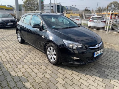 OPEL ASTRA J 1.4 T Business Magyarországi. szervízkönyv