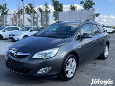 Opel Astra J Sports Tourer 1.4 T Selection