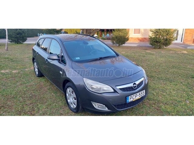 OPEL ASTRA J Sports Tourer 1.7 CDTI Sport