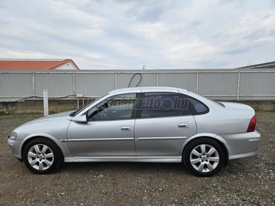 OPEL VECTRA B 1.8 16V CDX Benzin Gázos 10 éve 1 tulaj