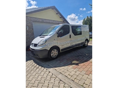 RENAULT TRAFIC 2.5 dCi L1H1 Passenger