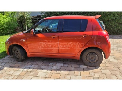 SUZUKI SWIFT 1.3 GLX CD AC Mistic Plus