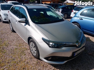 Toyota Auris Touring Sports 1.33 Live Magyarors...